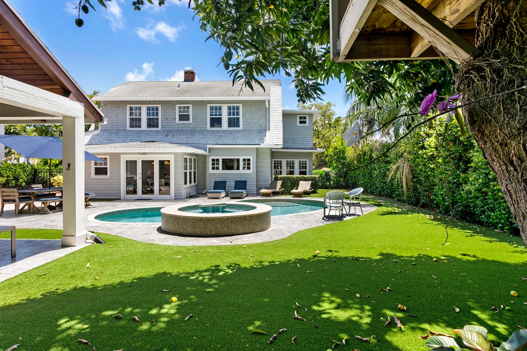 Photo of 3109 Washington Road, West Palm Beach, FL 33405 (MLS # B26061625)
