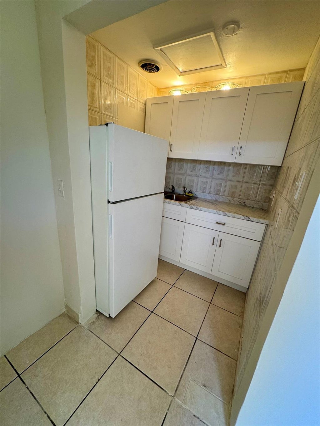 Photo of 1140 NE 24th Avenue #1b, Pompano Beach, FL 33062 (MLS # F10483673)