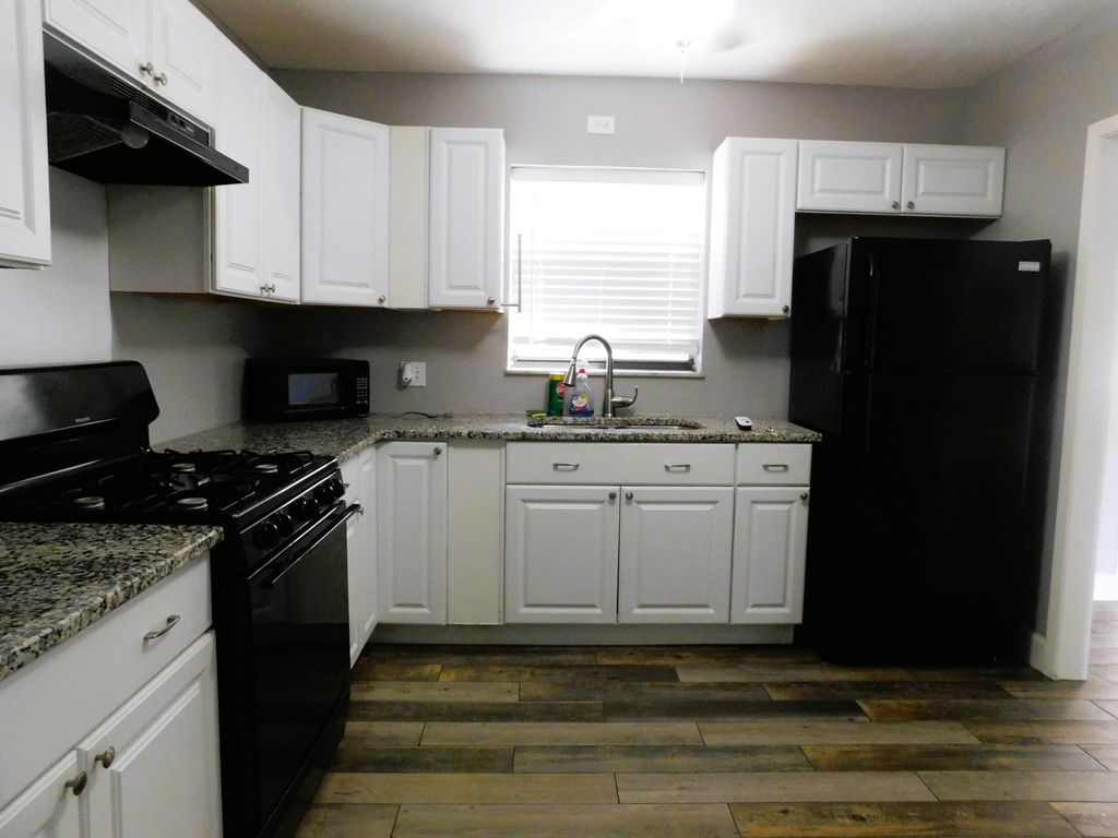 Photo of 10115 Okeechobee Road, Fort Pierce, FL 34945 (MLS # R11059075)