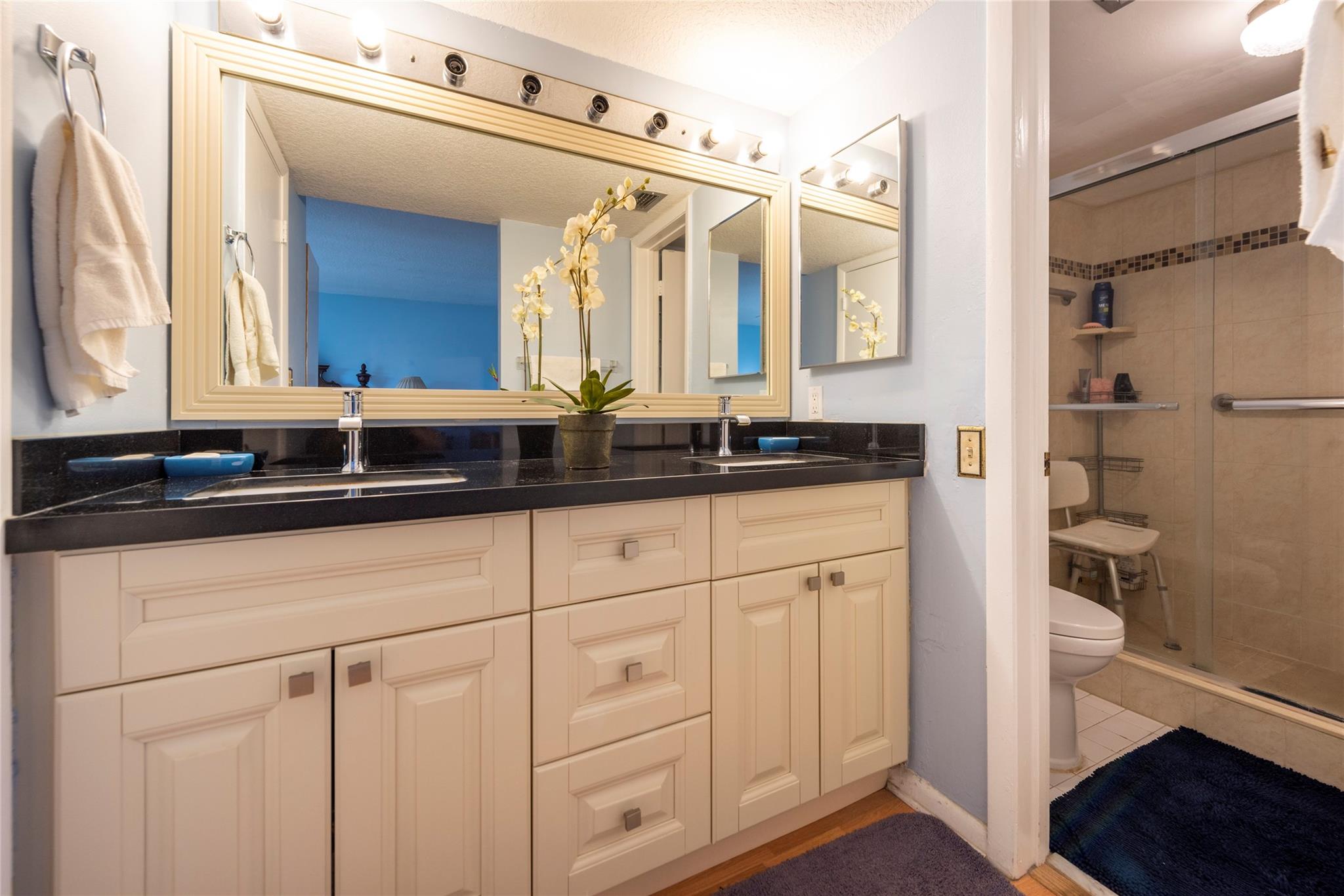 LAKES OF CARRIAGE HILLS - Residential