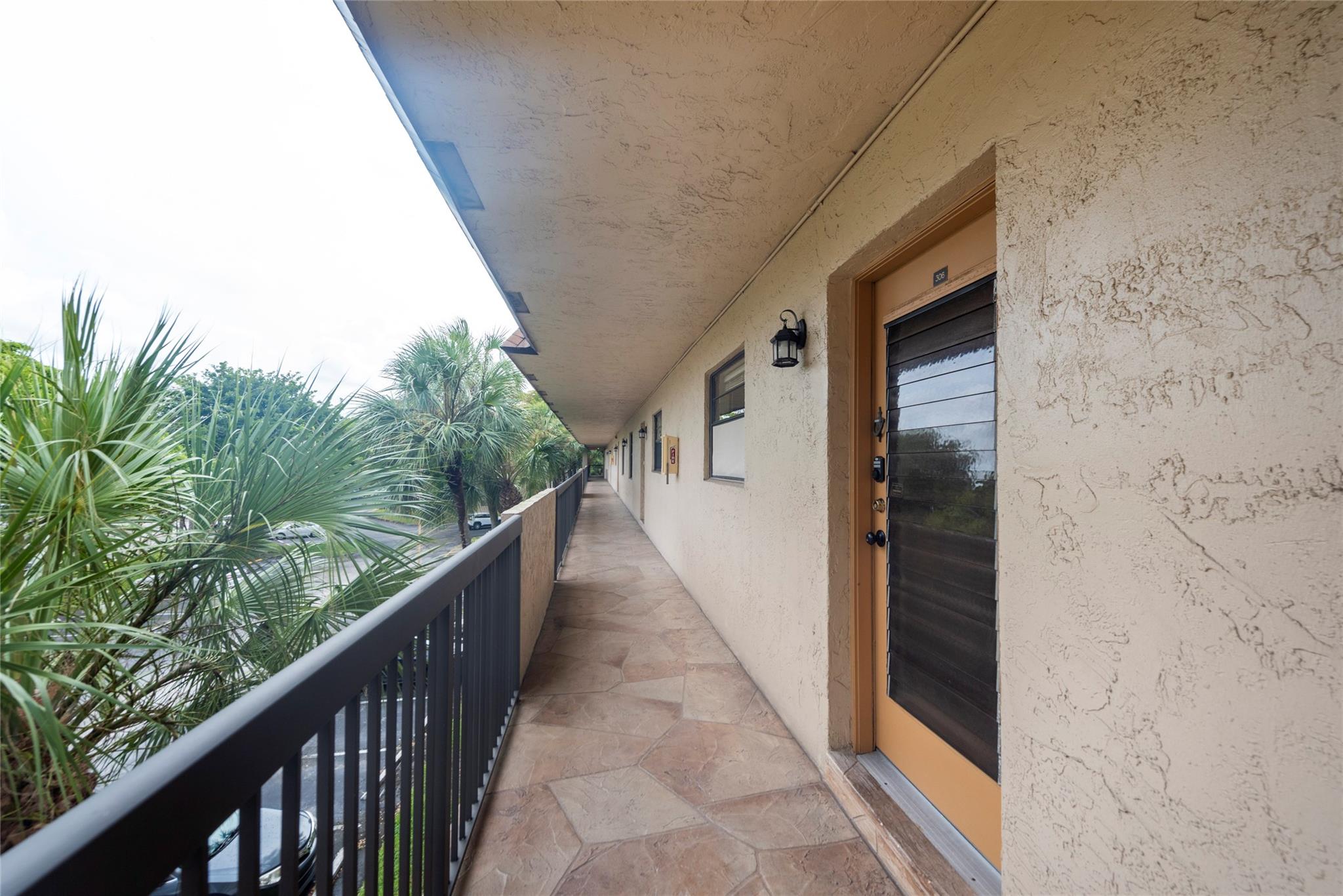 LAKES OF CARRIAGE HILLS - Residential