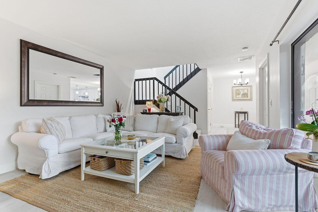 Photo of 1807 18th Lane, Palm Beach Gardens, FL 33418 (MLS # B26010742)