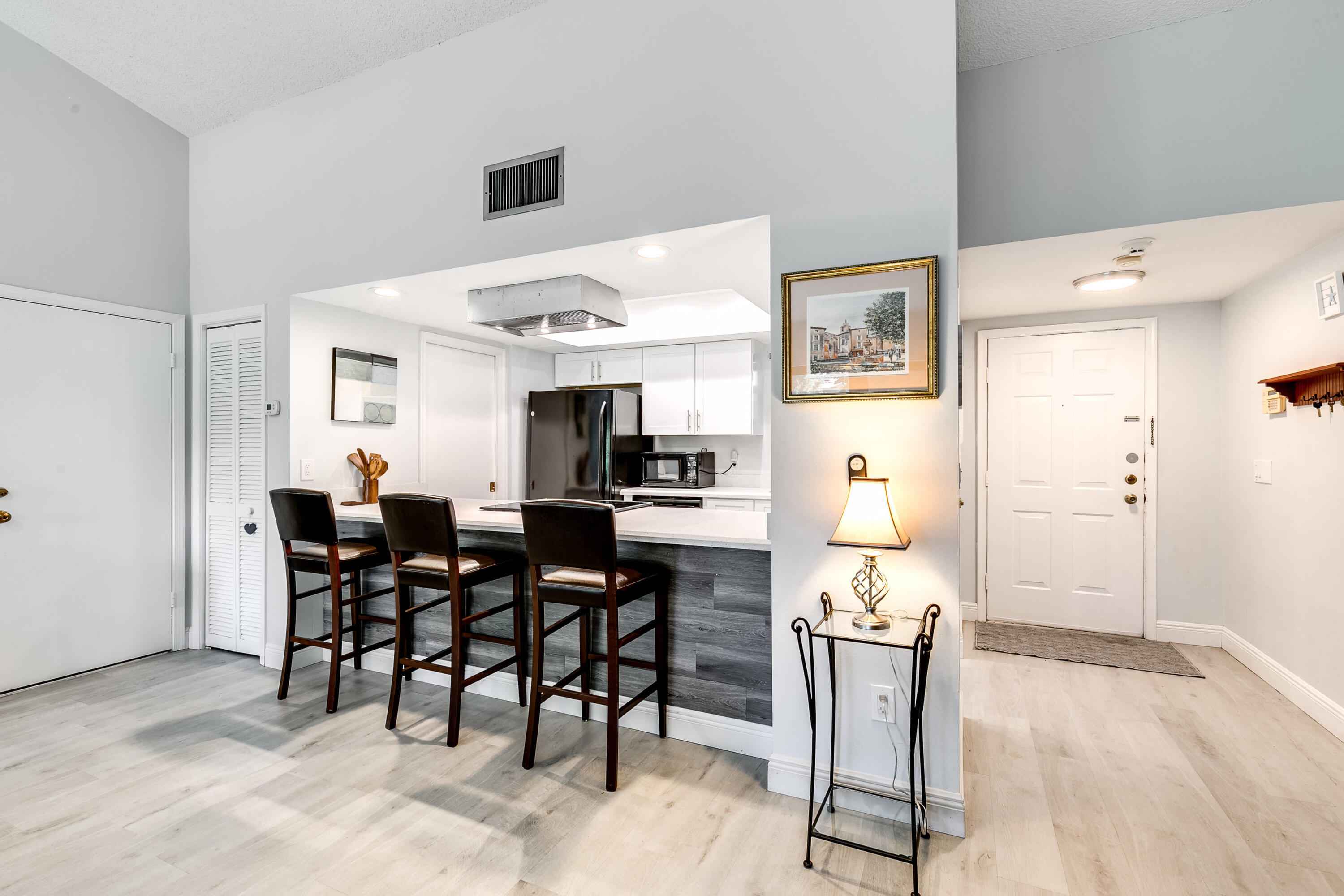 TENNIS LODGES 1 CONDO - Residential Lease