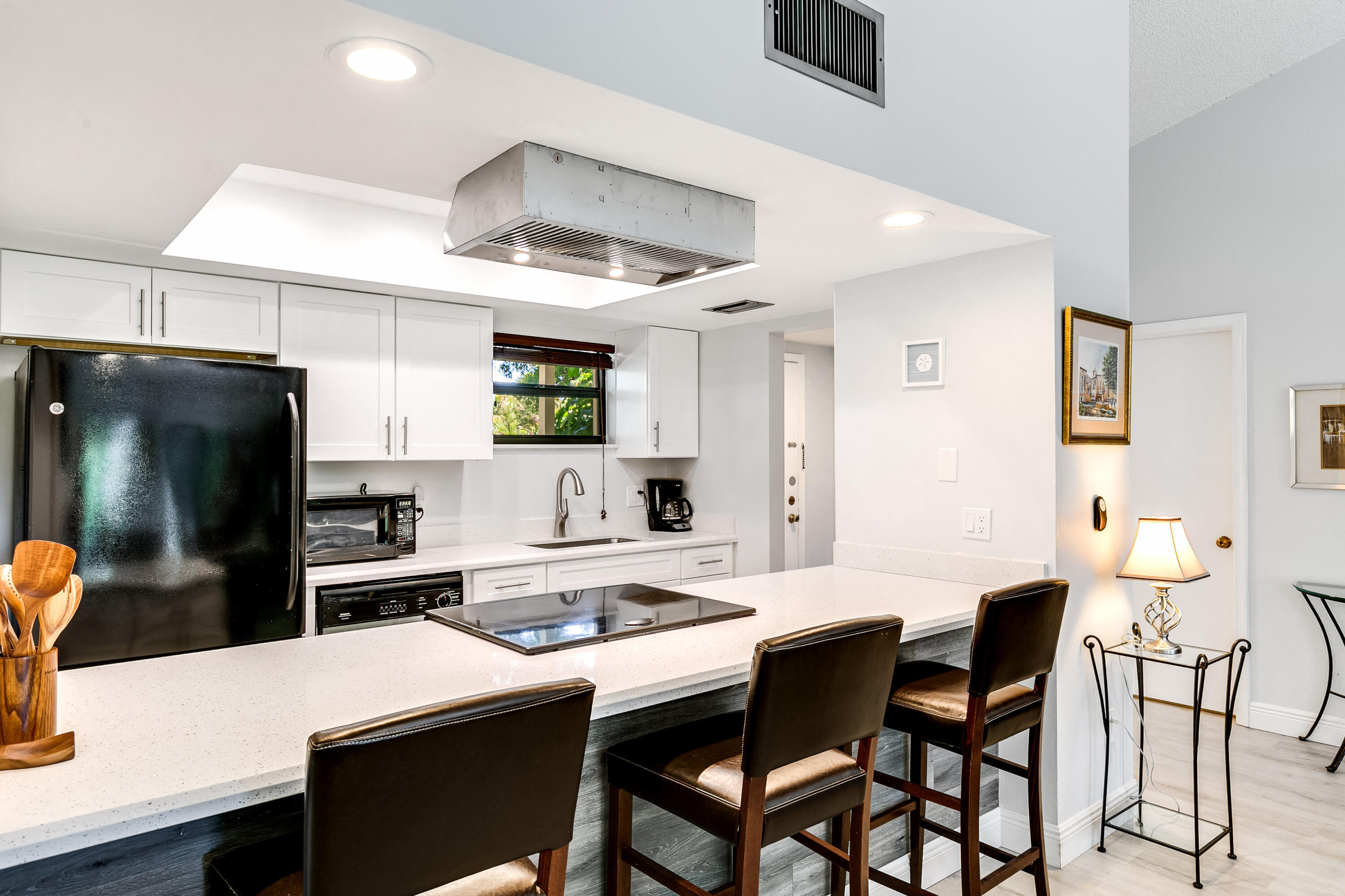 TENNIS LODGES 1 CONDO - Residential Lease