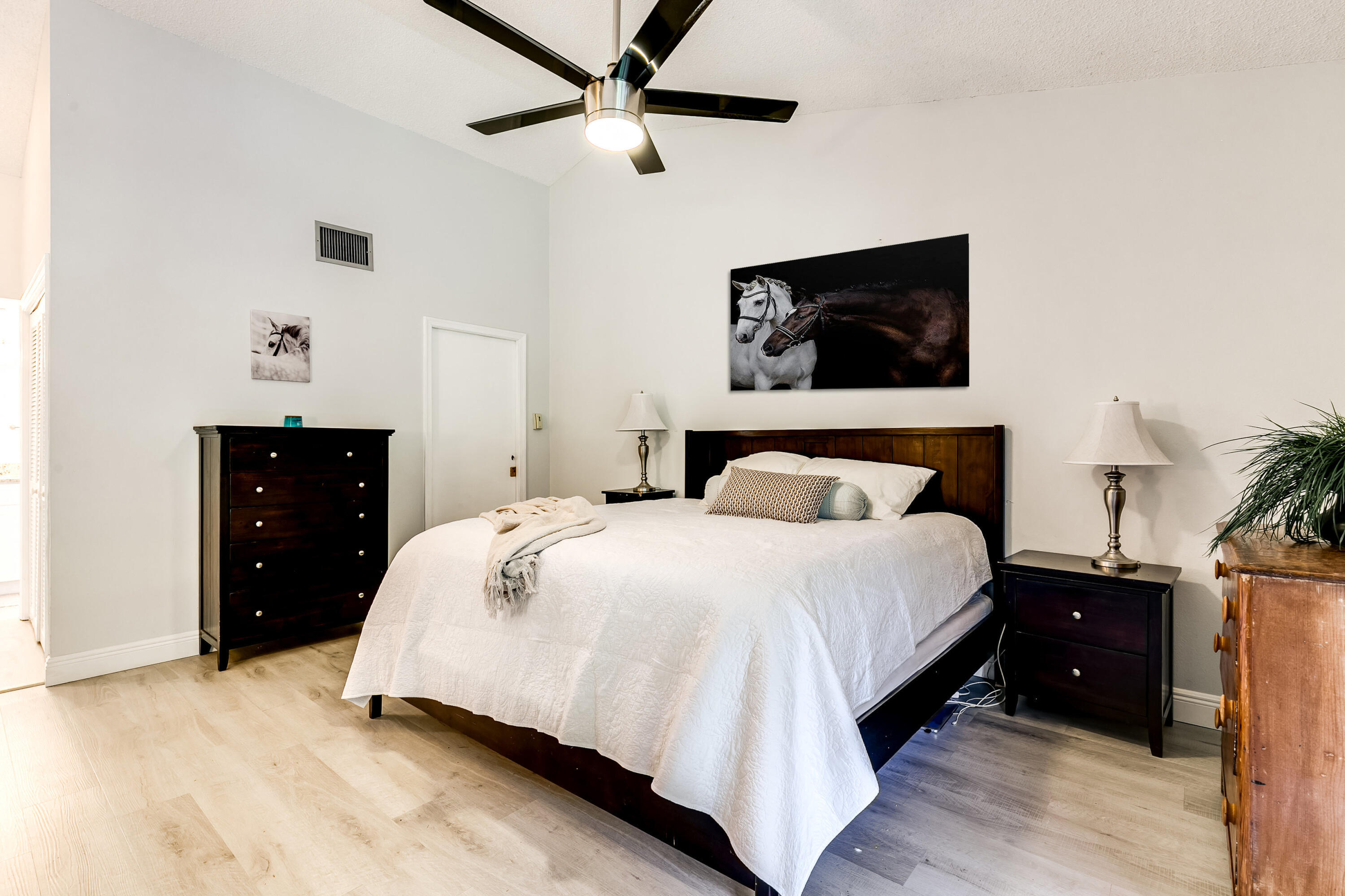 TENNIS LODGES 1 CONDO - Residential Lease