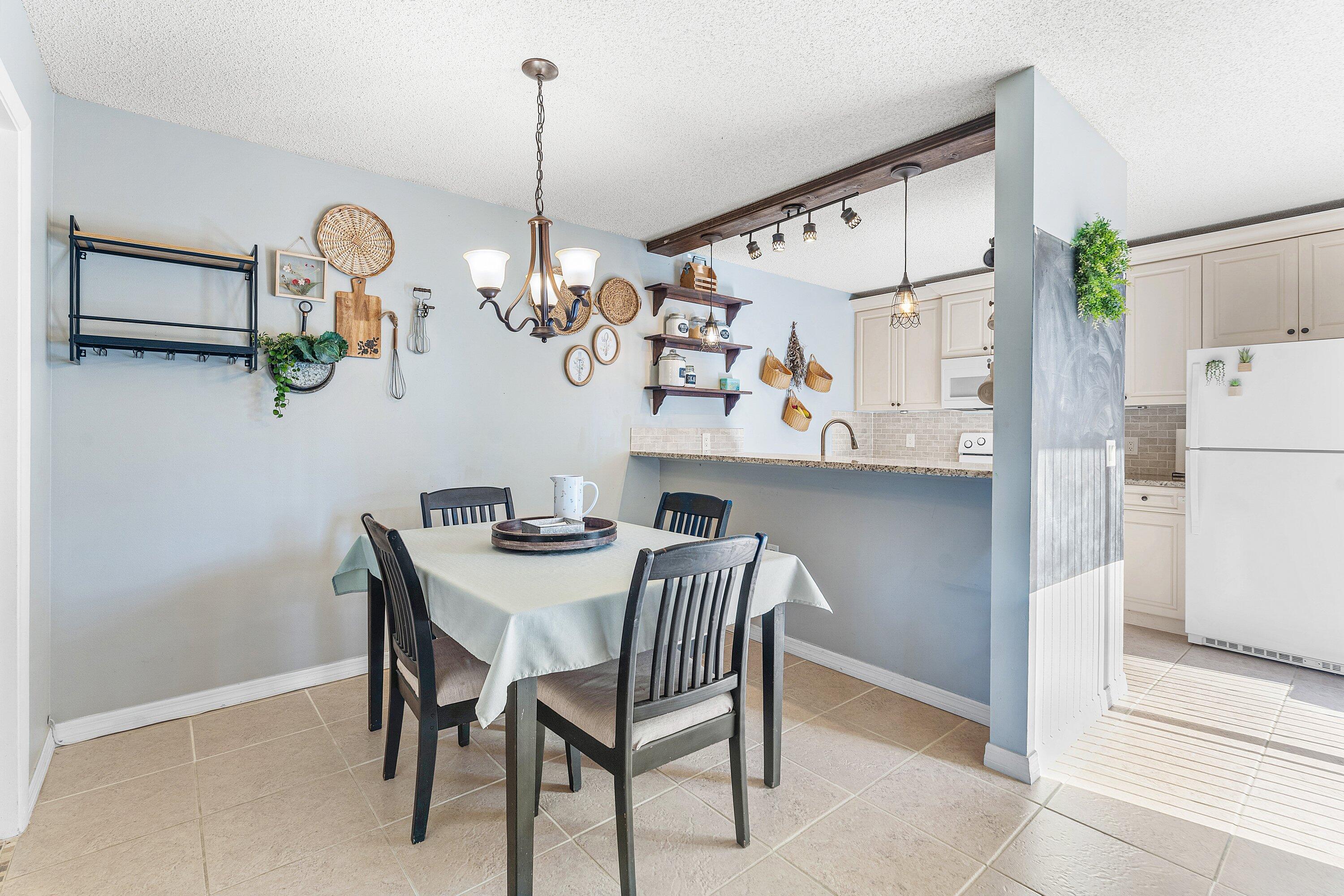 VILLAGE OF SANDALWOOD LAKES 2 - Residential