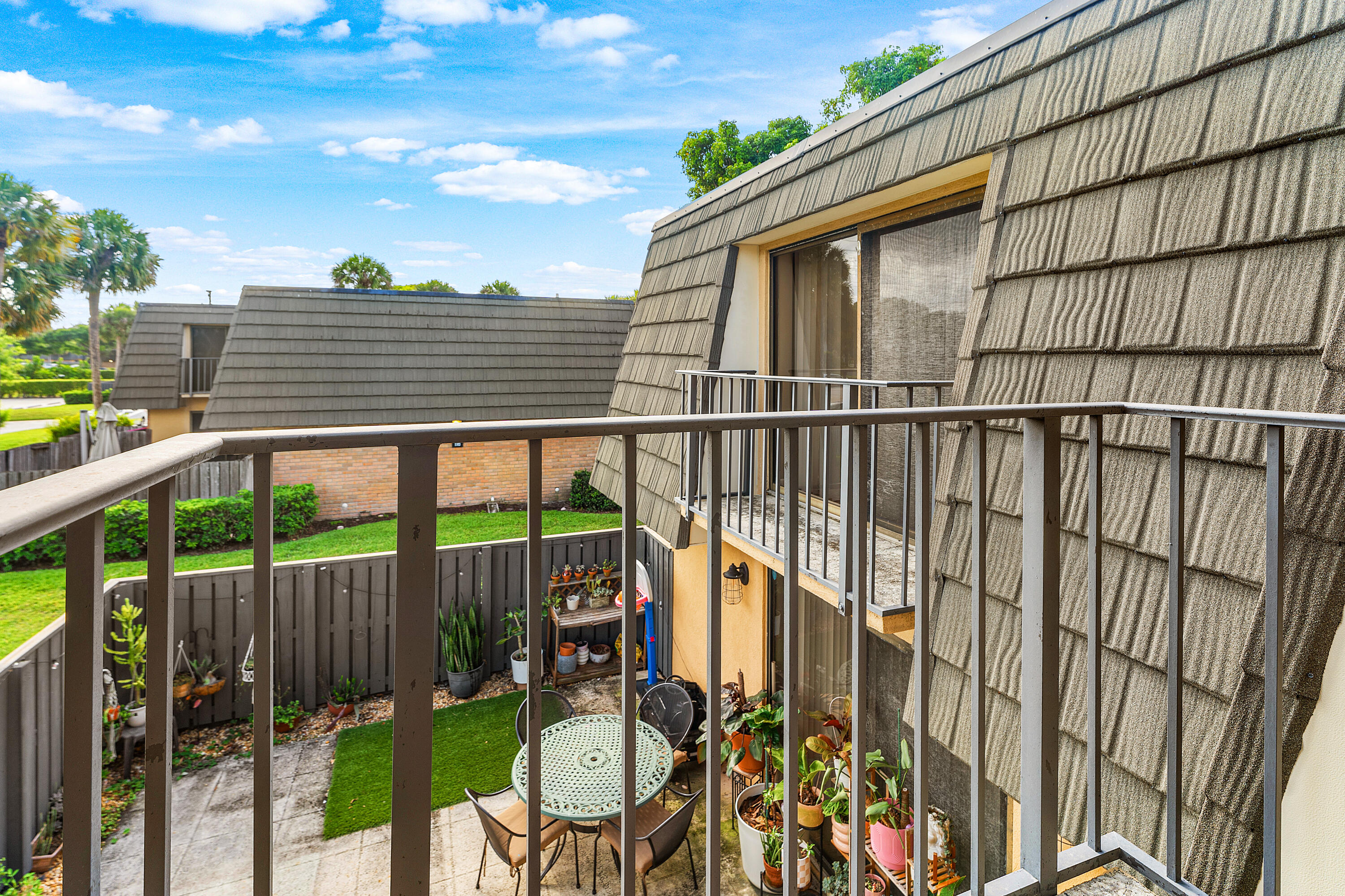 VILLAGE OF SANDALWOOD LAKES 2 - Residential