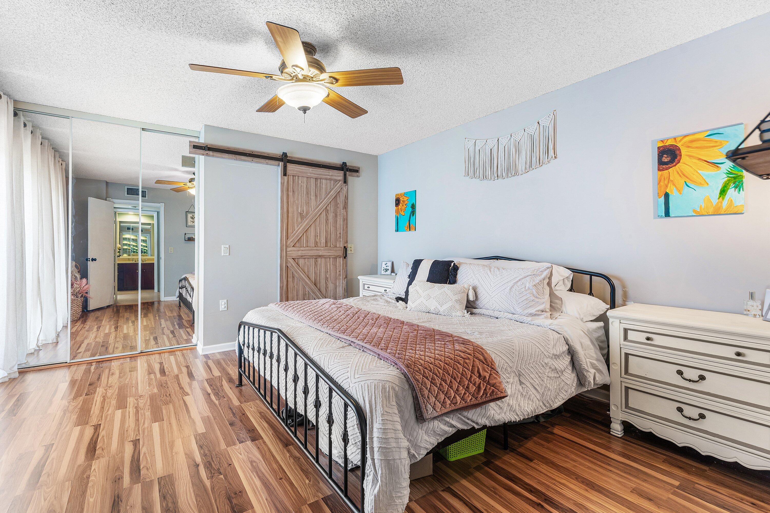 VILLAGE OF SANDALWOOD LAKES 2 - Residential