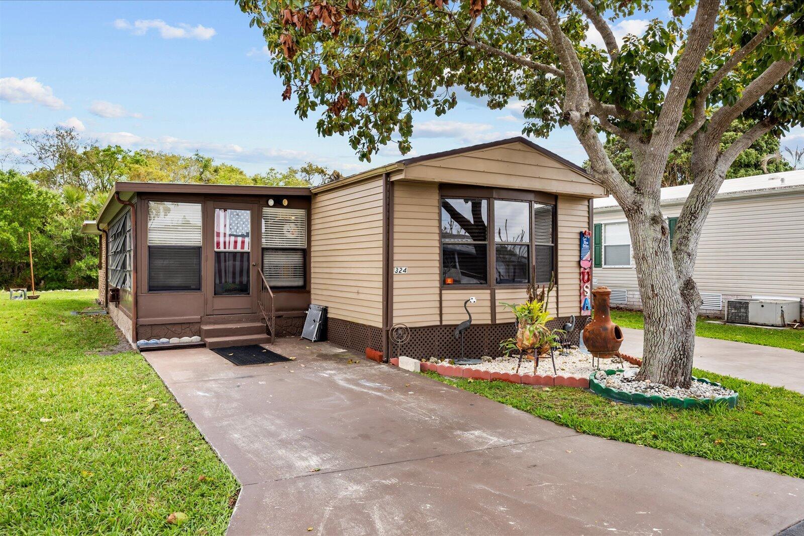 324 Mockingbird Avenue