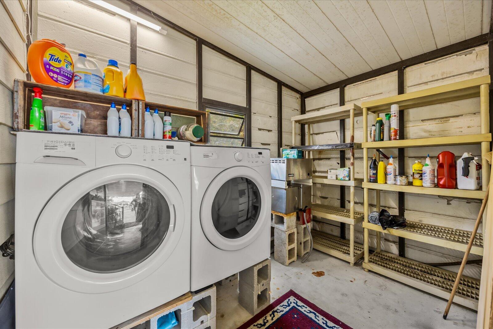 Sandhill Shores - Residential