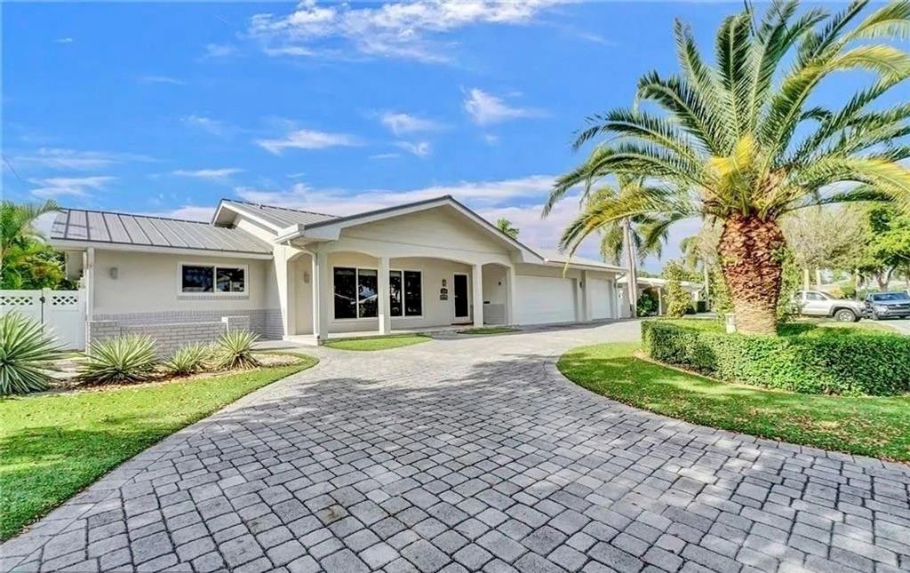 Photo of 2830 NE 55th Street, Fort Lauderdale, FL 33308 (MLS # F10545748)