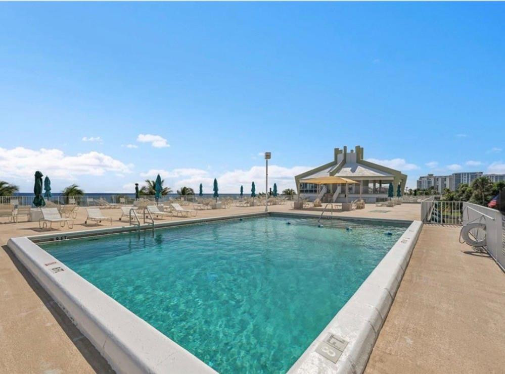 Pompano Beach Club North - Residential