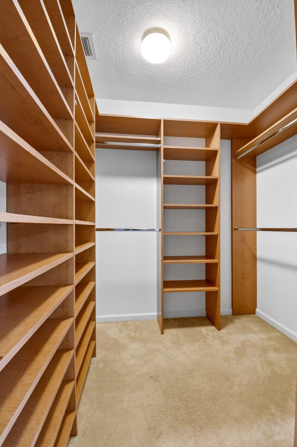 VIZCAYA 3 - Residential