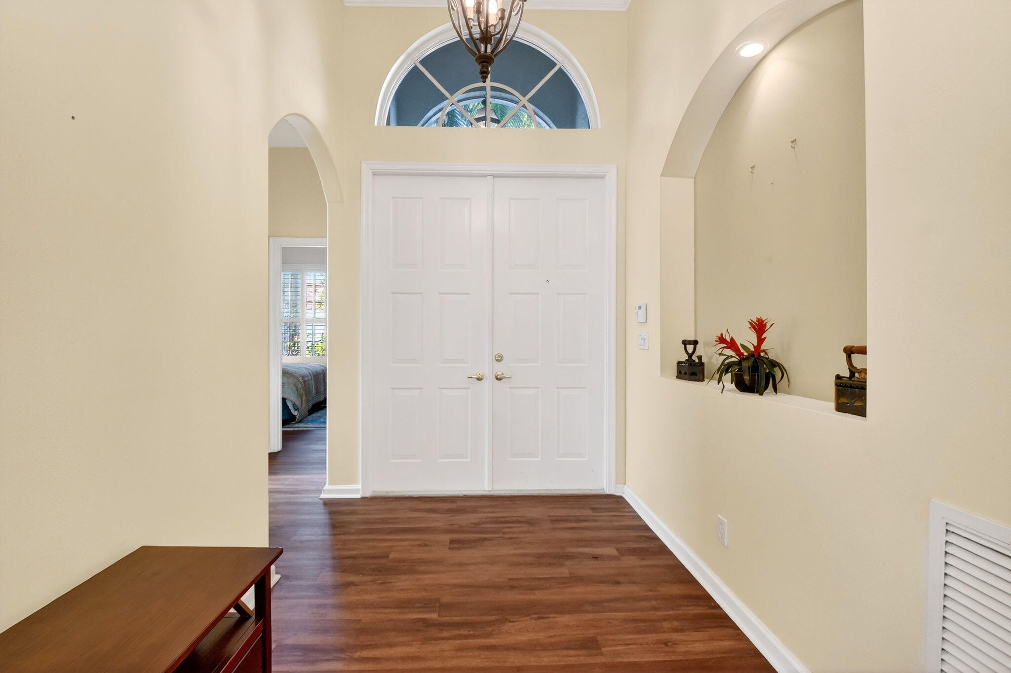 7204 Demedici Circle