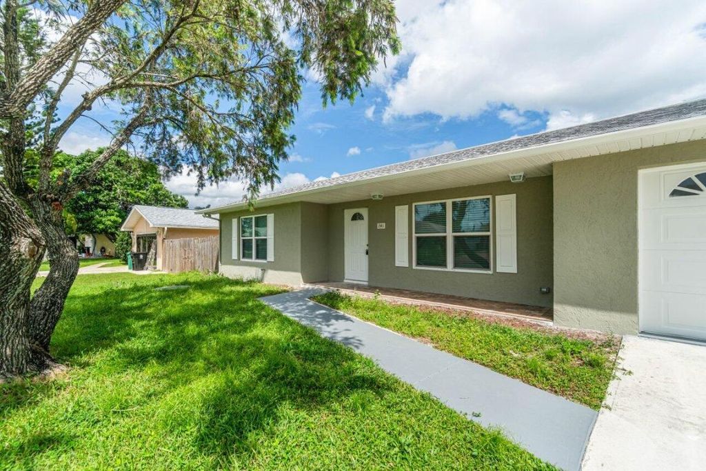Photo of 741 SW Byron Street, Port Saint Lucie, FL 34983 (MLS # R11025675)