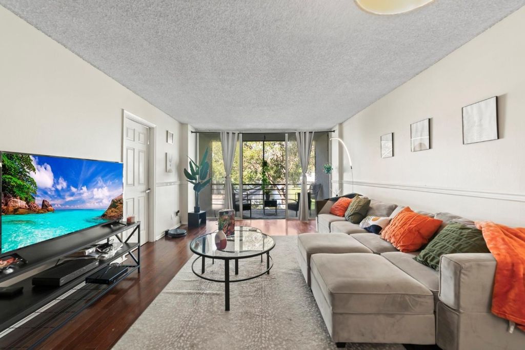 Photo of 113 Royal Park Drive #2C, Oakland Park, FL 33309 (MLS # F10546599)