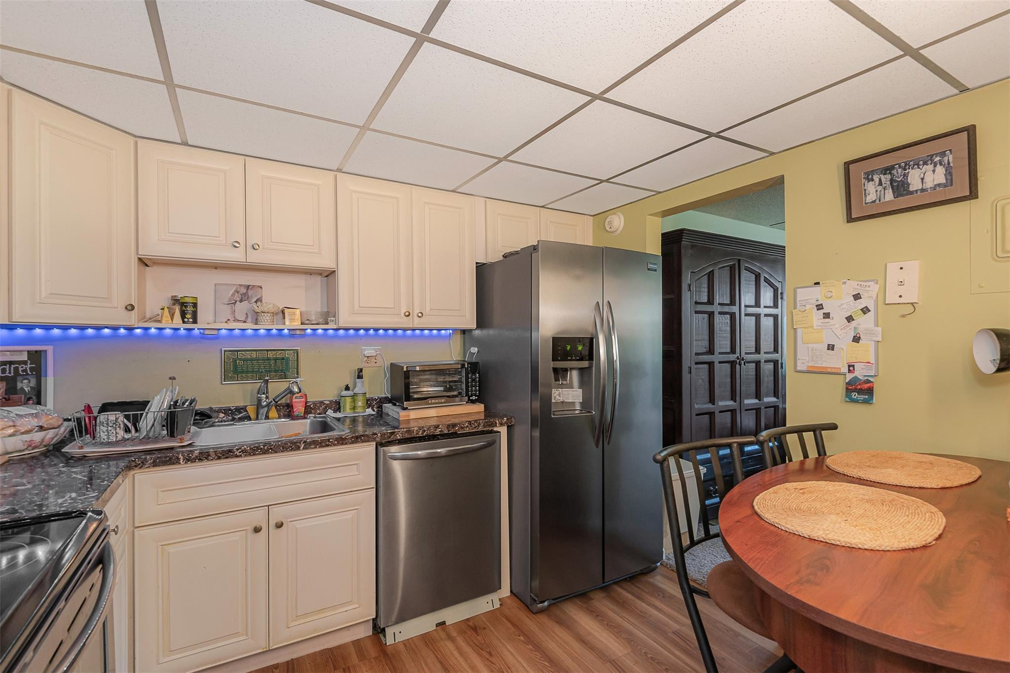 WATERGATE CONDOMINIUM - Residential