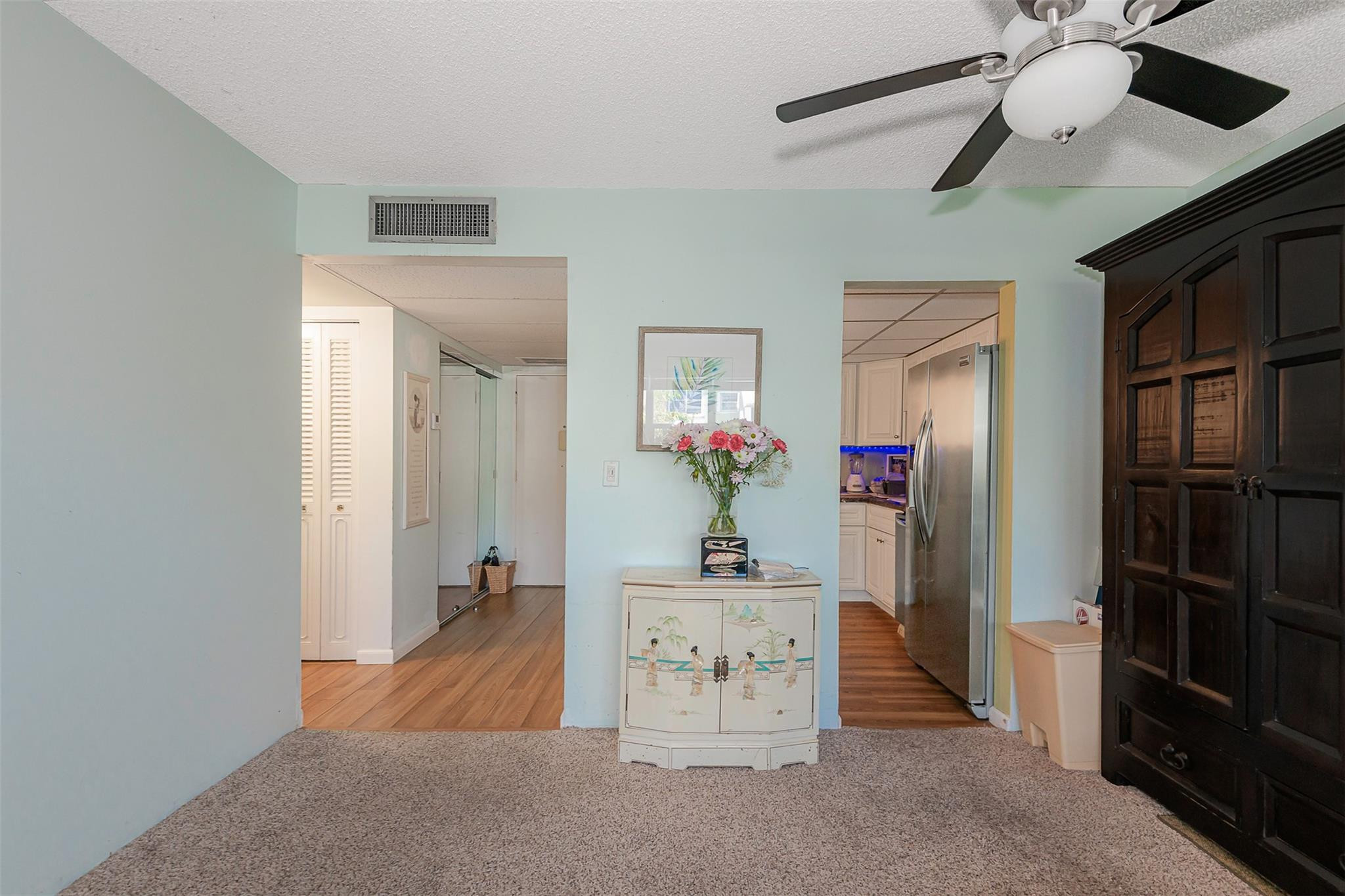 WATERGATE CONDOMINIUM - Residential