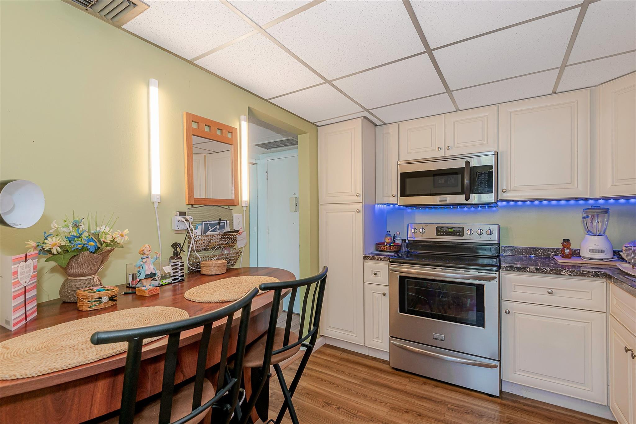 WATERGATE CONDOMINIUM - Residential