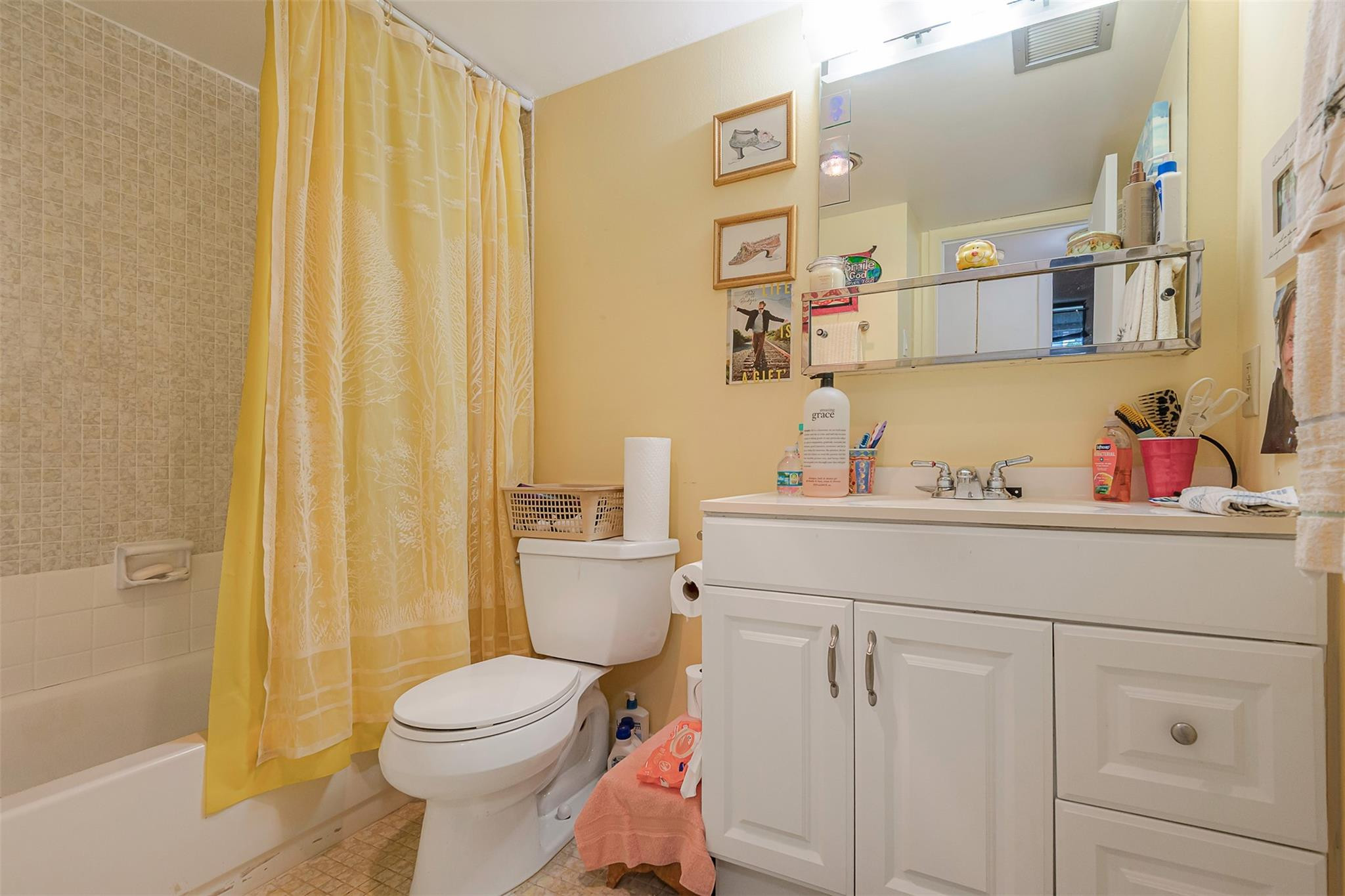 WATERGATE CONDOMINIUM - Residential