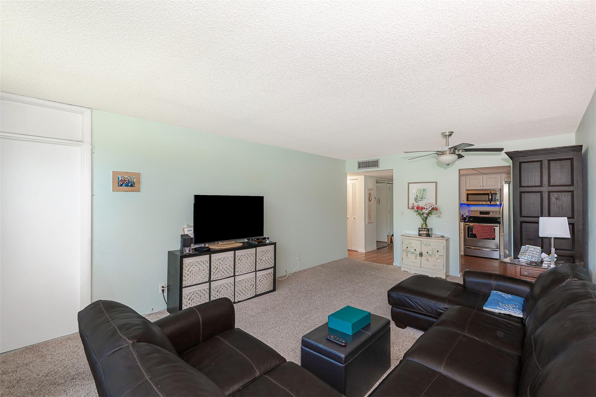 WATERGATE CONDOMINIUM - Residential