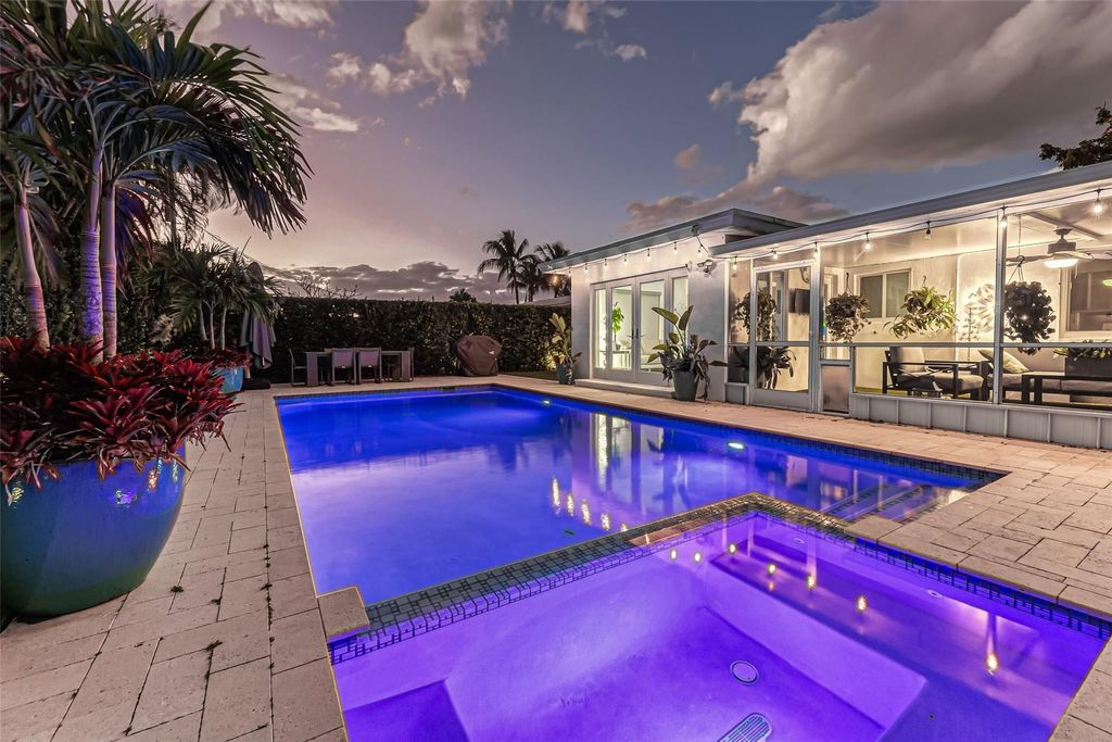 Photo of 44 NE 29th Street, Wilton Manors, FL 33334 (MLS # F10528739)