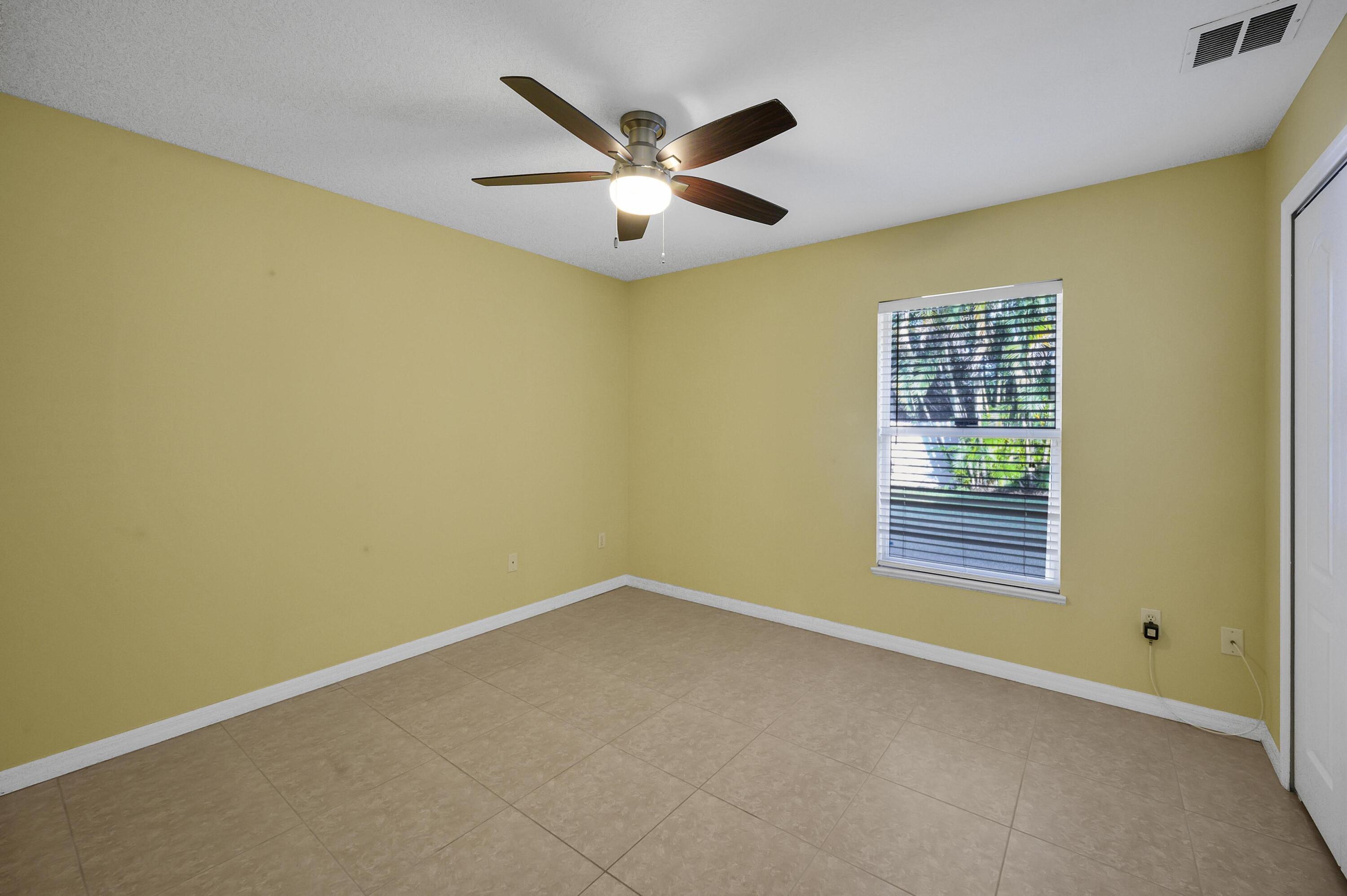 PORT ST LUCIE SECTION 33 - Residential Lease