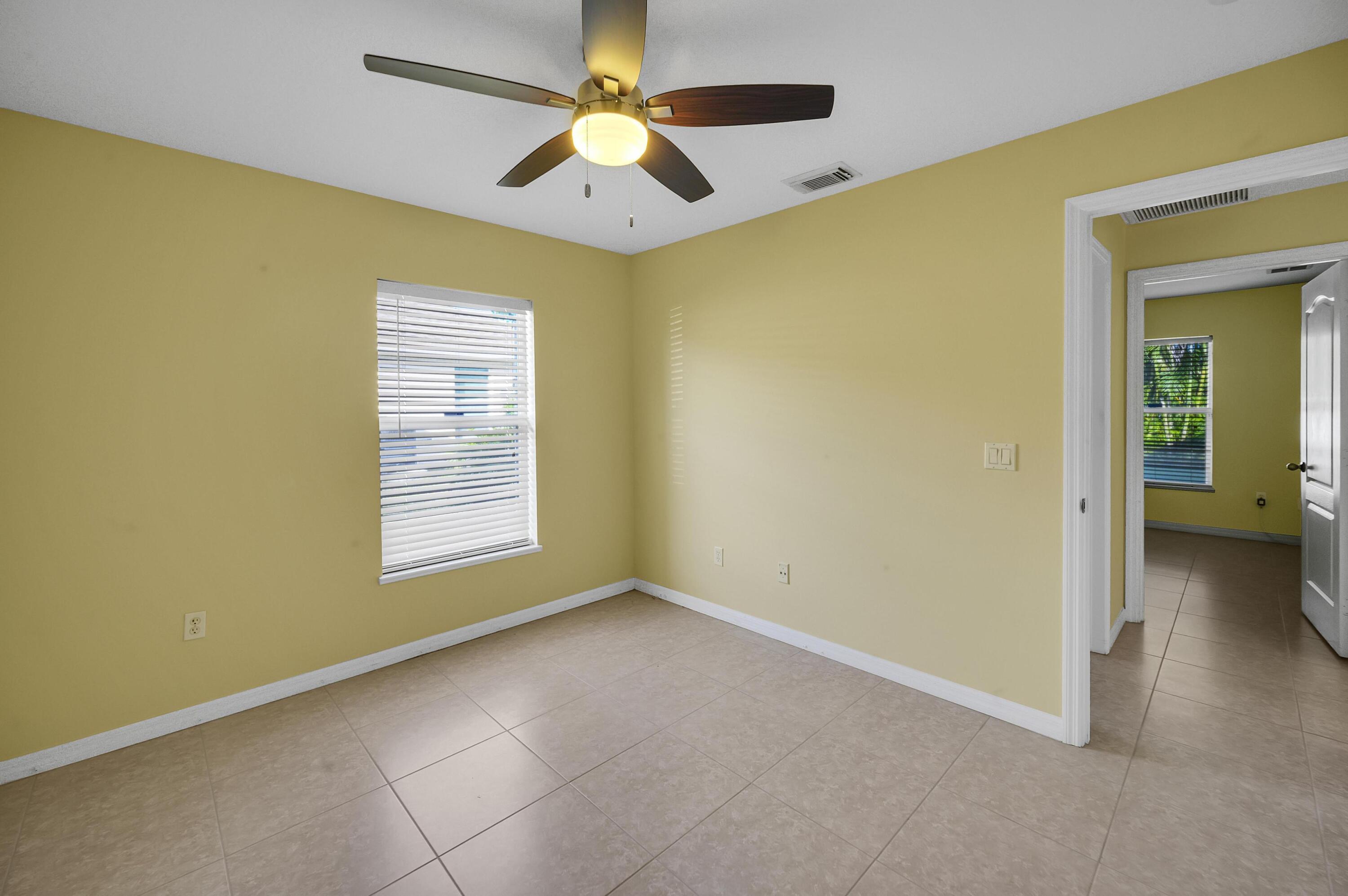 PORT ST LUCIE SECTION 33 - Residential Lease