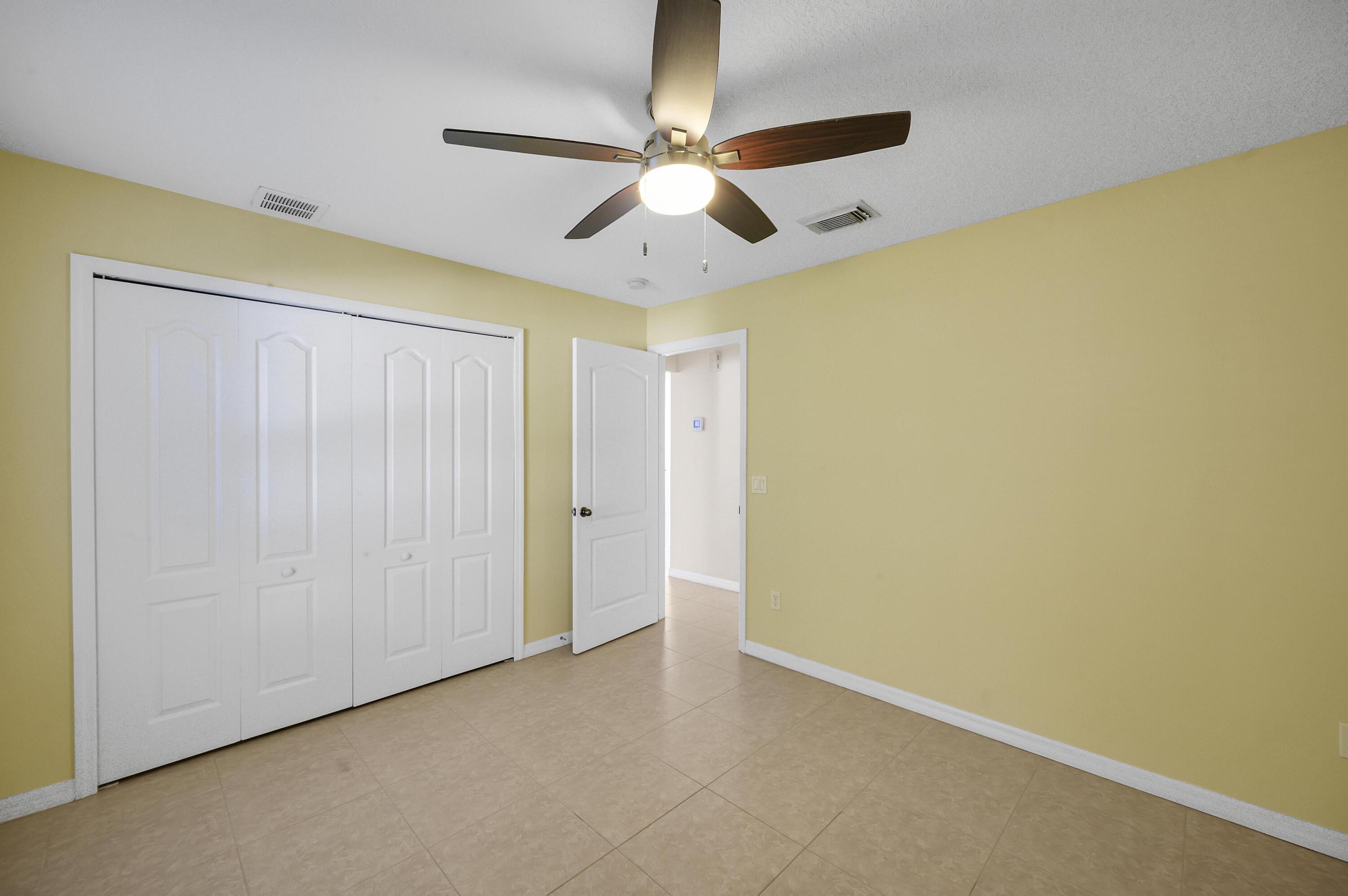 PORT ST LUCIE SECTION 33 - Residential Lease