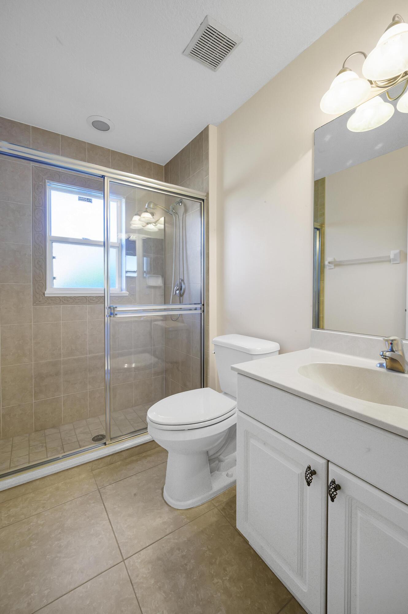 PORT ST LUCIE SECTION 33 - Residential Lease