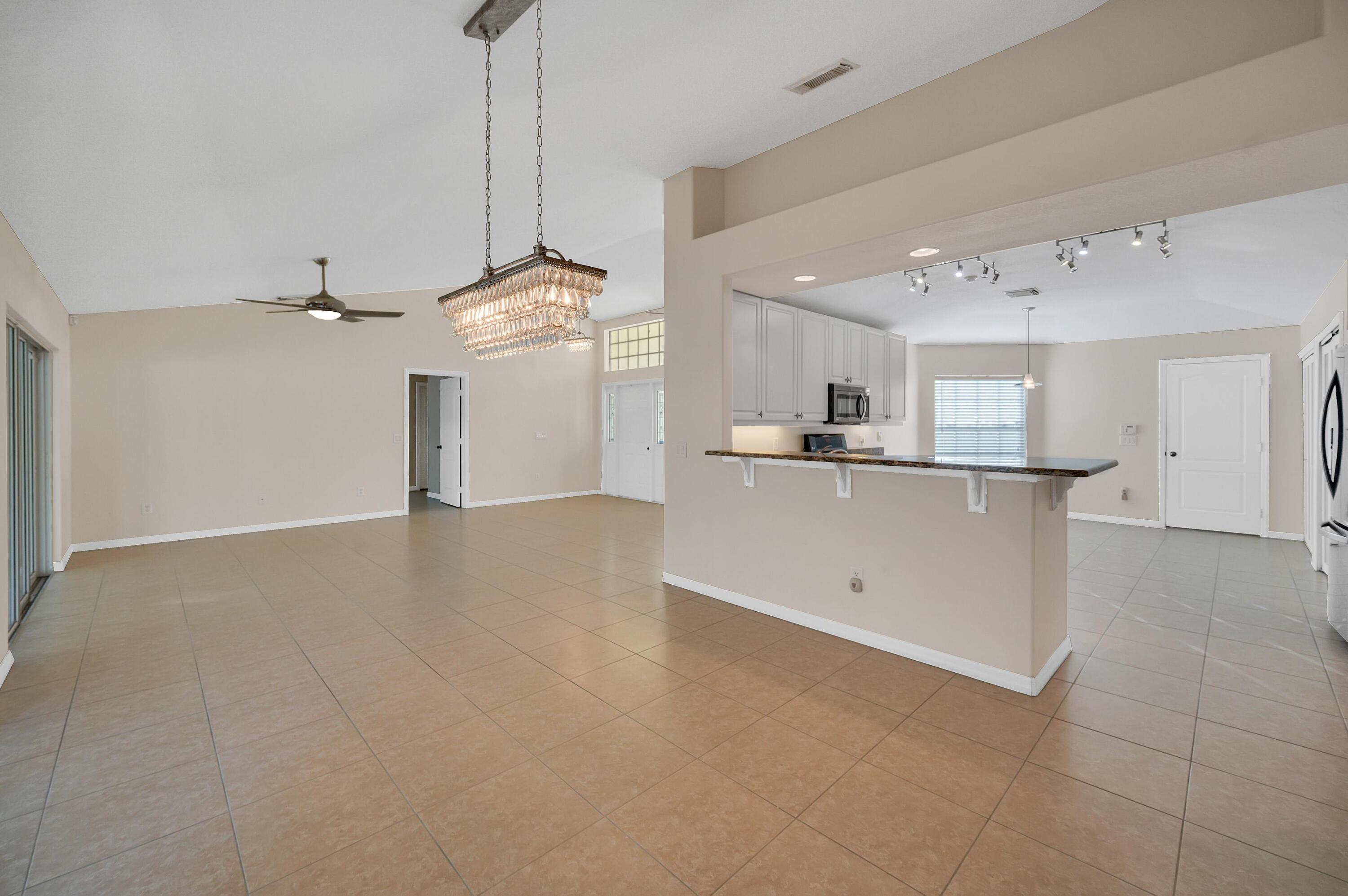 PORT ST LUCIE SECTION 33 - Residential Lease