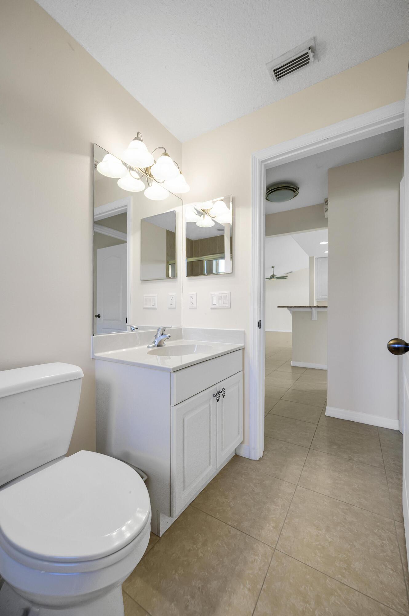 PORT ST LUCIE SECTION 33 - Residential Lease