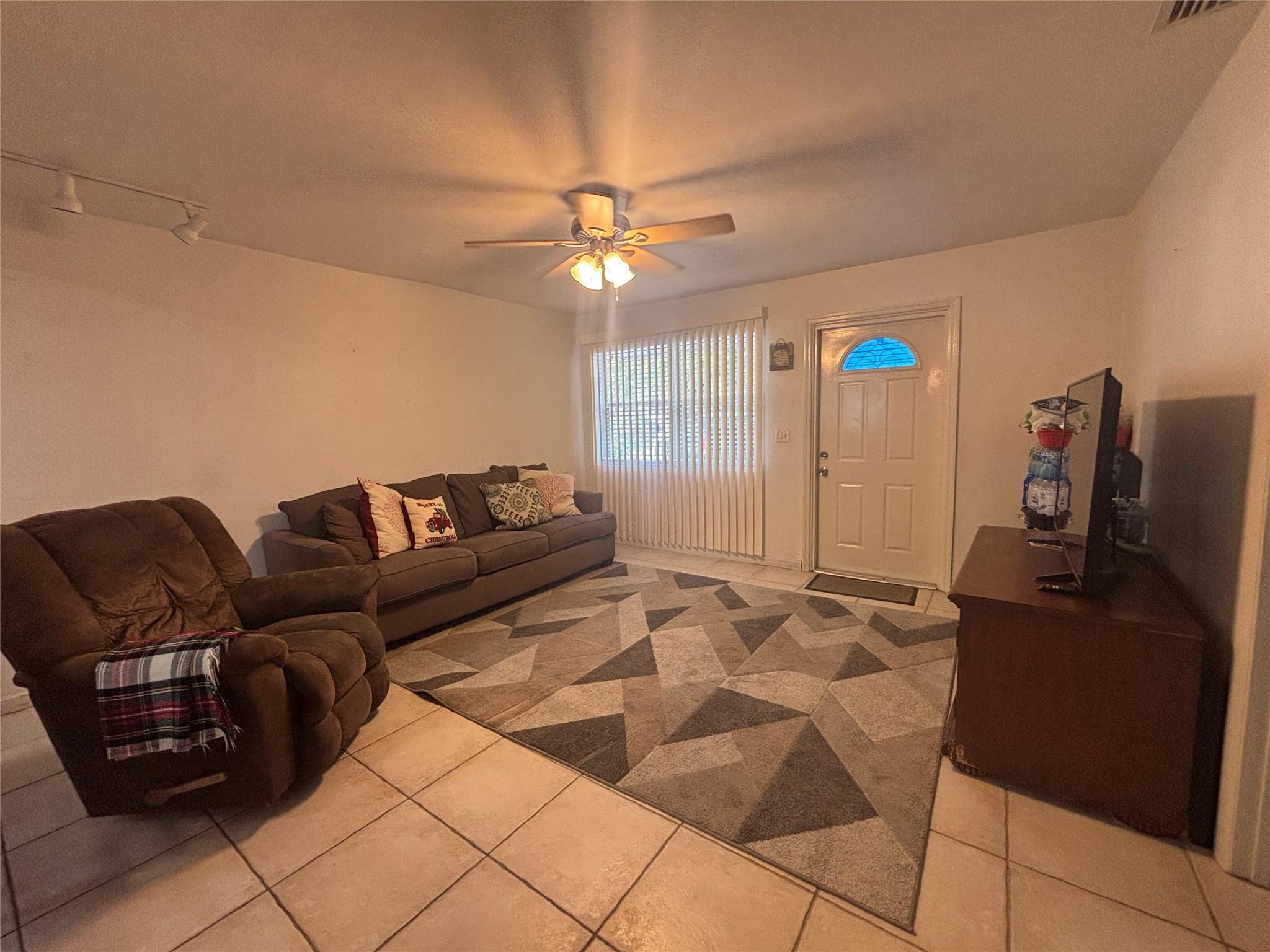 Playland Estates Sec 1 34 - Residential