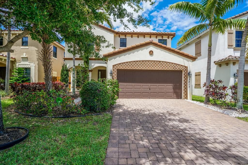 Photo of 3817 Aspen Leaf Drive, Boynton Beach, FL 33436 (MLS # R10886304)