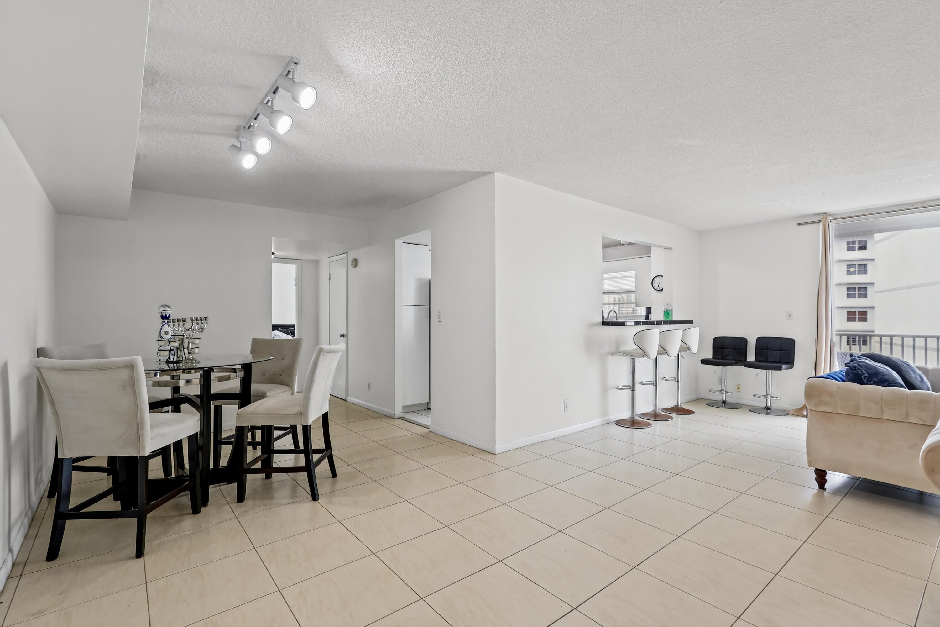 137 Golden Isles Drive 1001