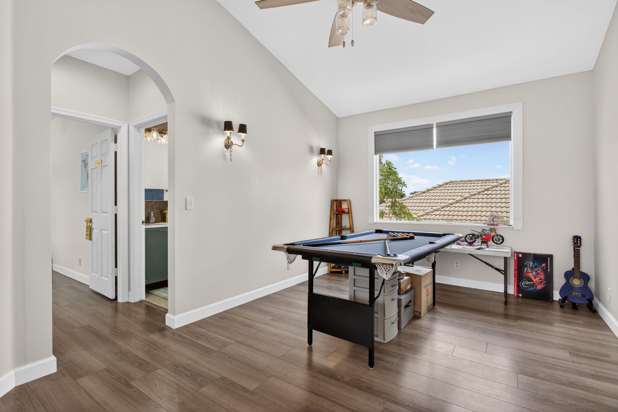 PARKLAND ISLES - Residential