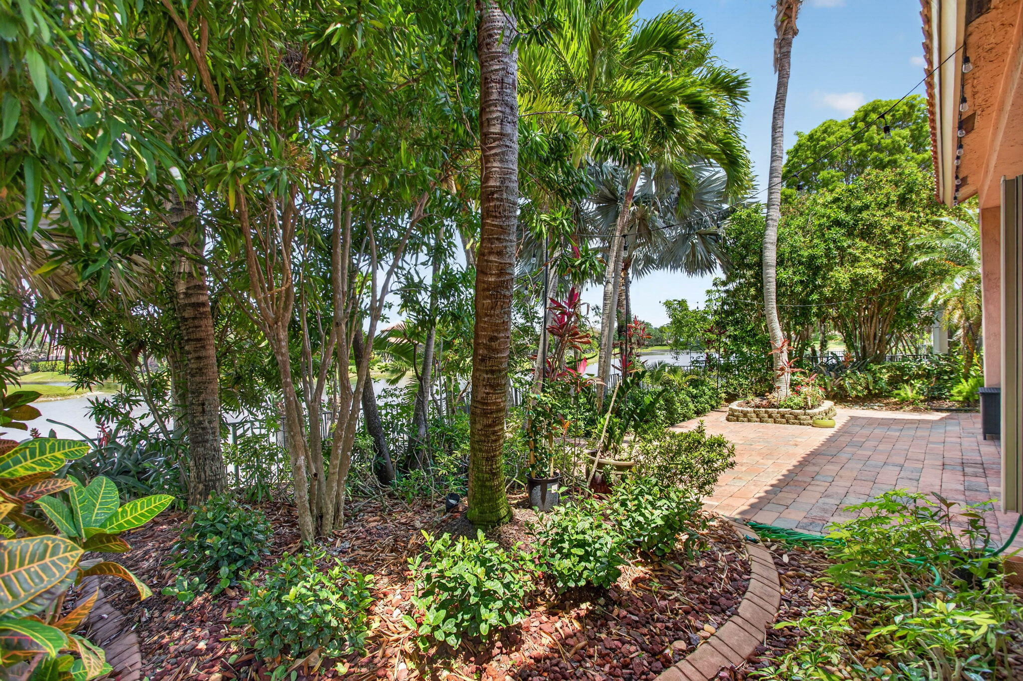 PARKLAND ISLES - Residential