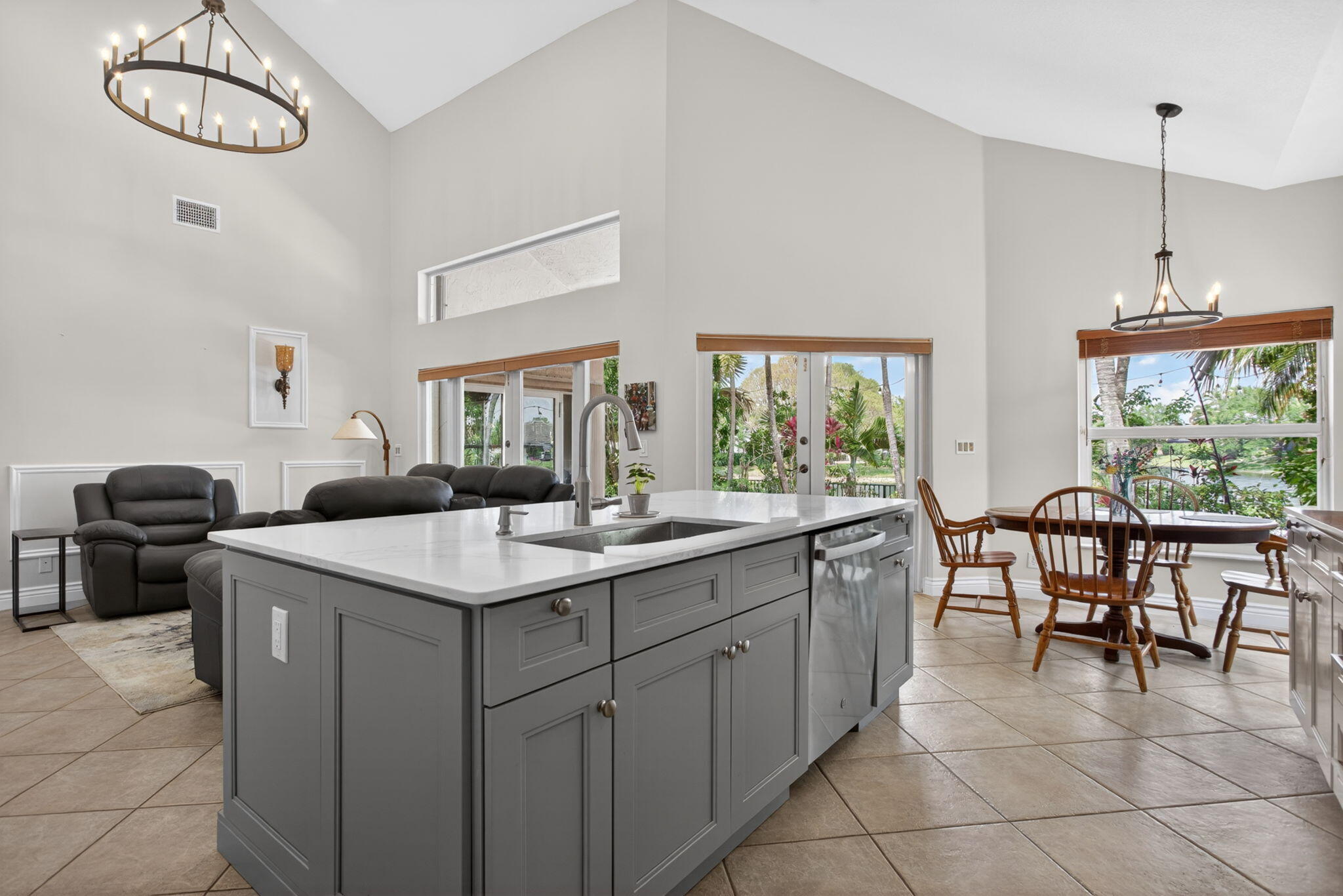 PARKLAND ISLES - Residential