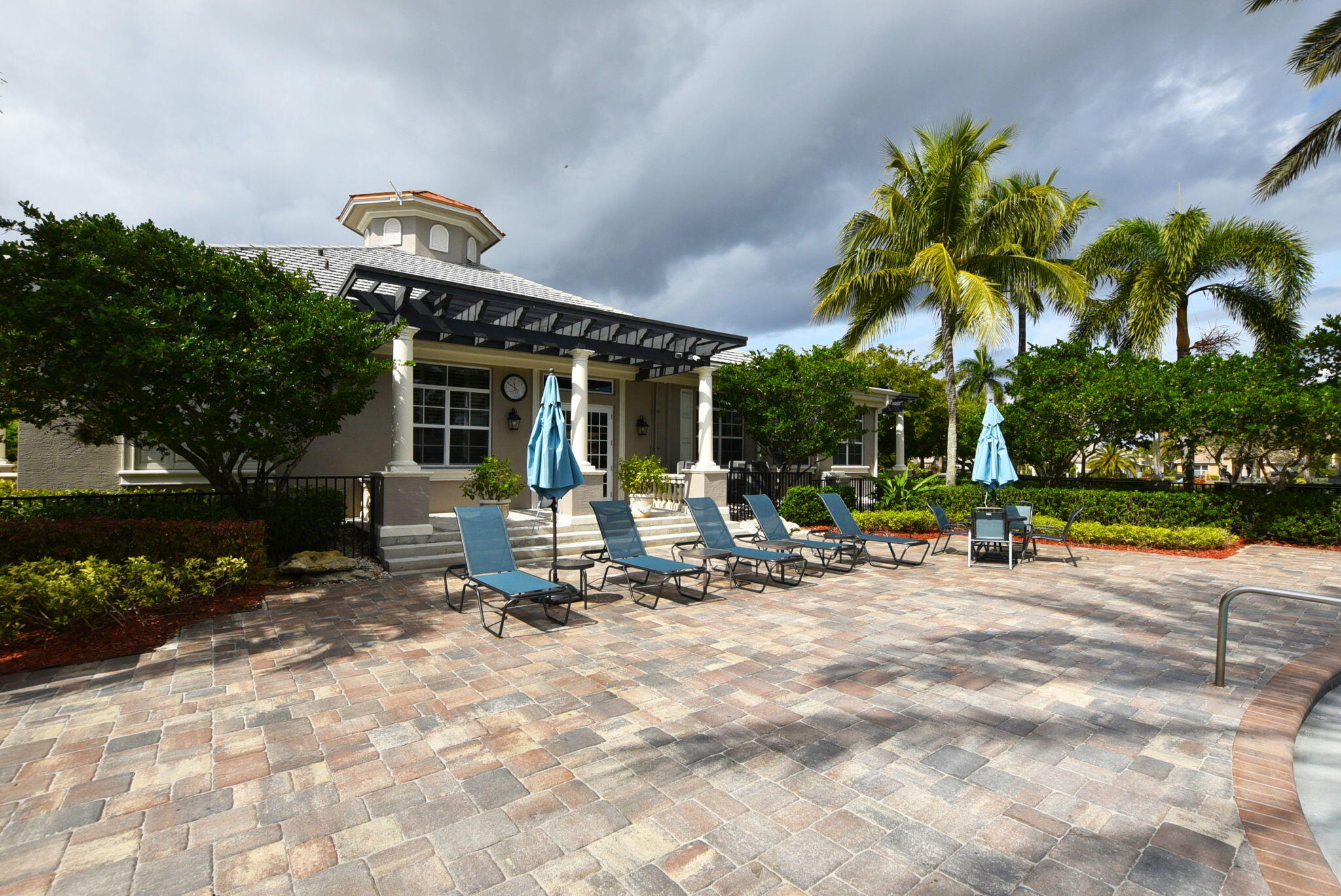 PARKLAND ISLES - Residential