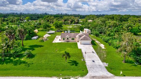 A home in Loxahatchee