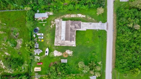 A home in Loxahatchee