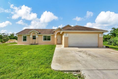 A home in Loxahatchee