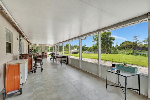 A home in Loxahatchee