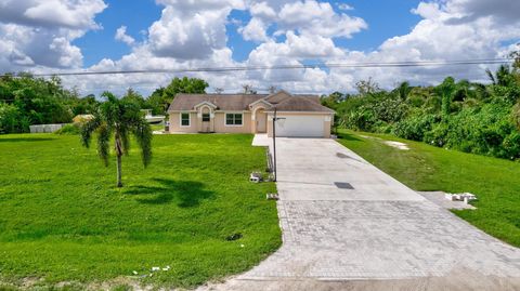 A home in Loxahatchee