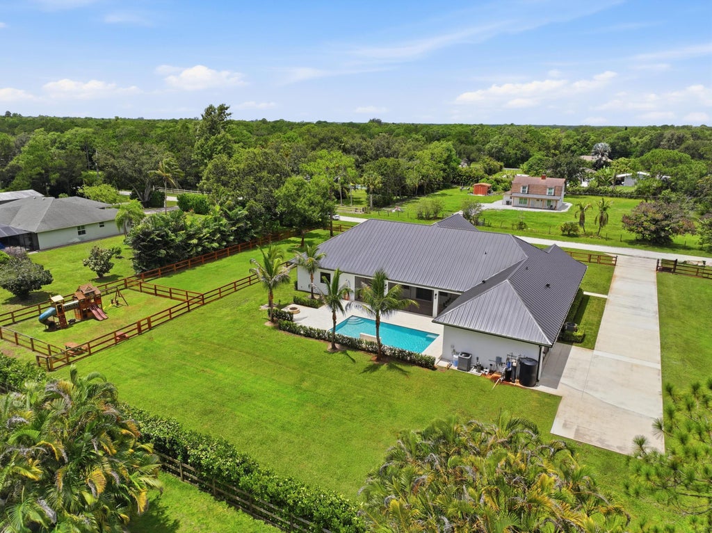 Photo of 16760 130TH Way N, Jupiter, FL 33478 (MLS # B26066147)