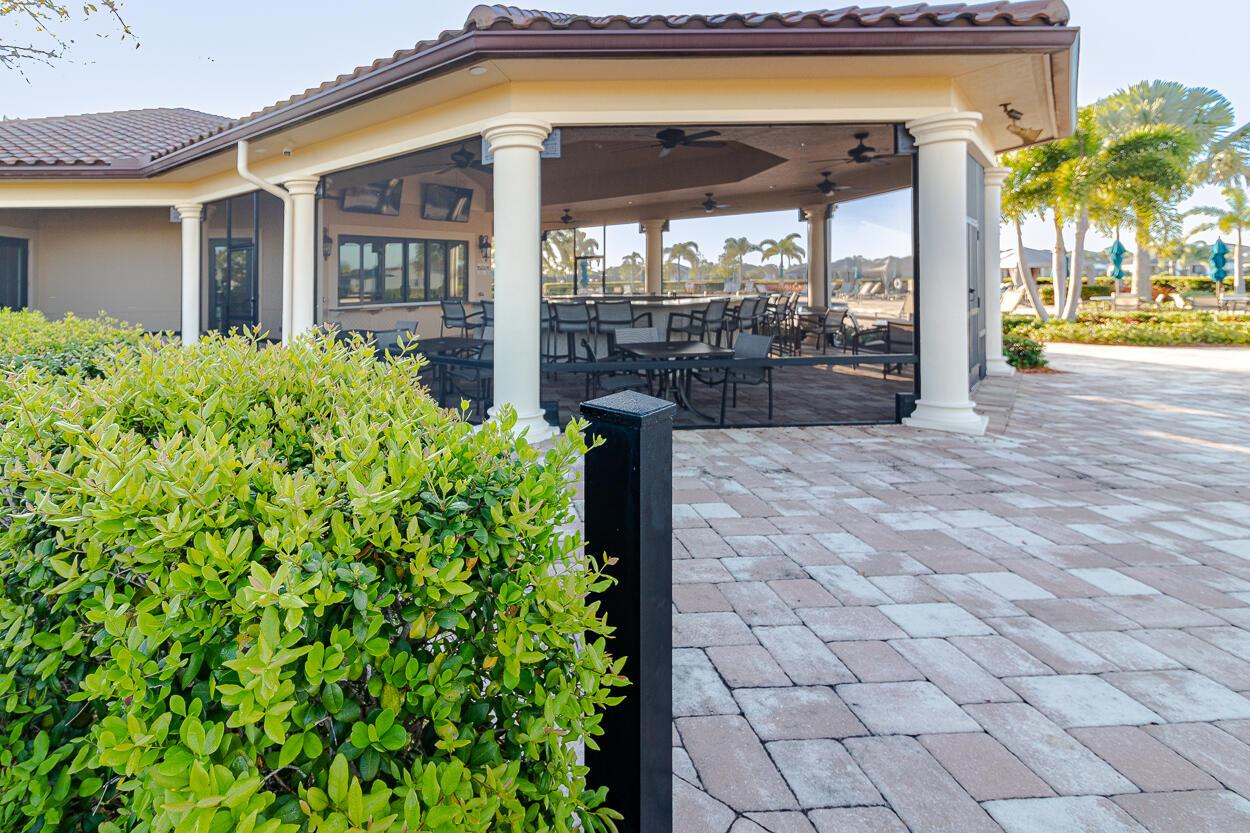 VERANDA GARDENS - Residential Lease