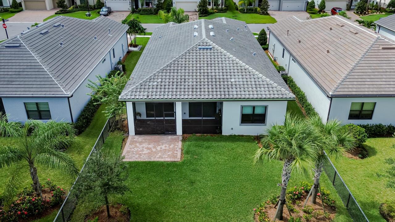 VERANDA GARDENS - Residential Lease