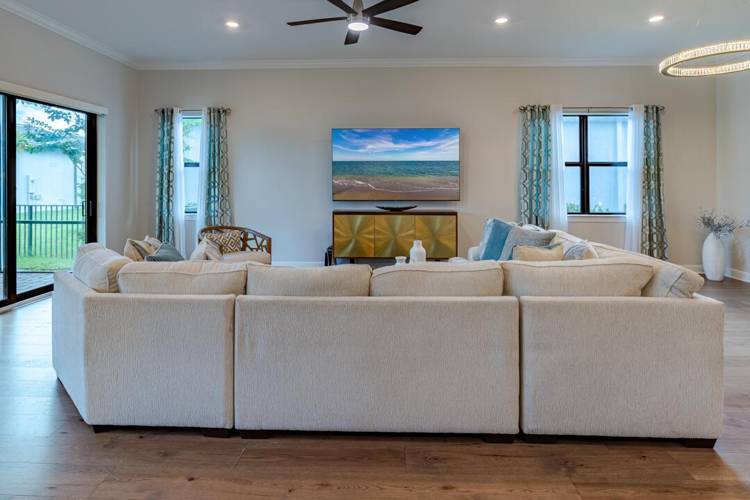 VERANDA GARDENS - Residential Lease