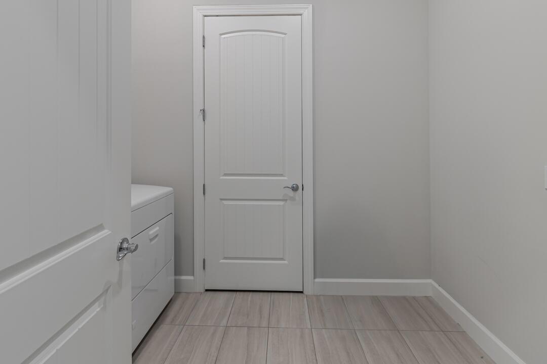 VERANDA GARDENS - Residential Lease