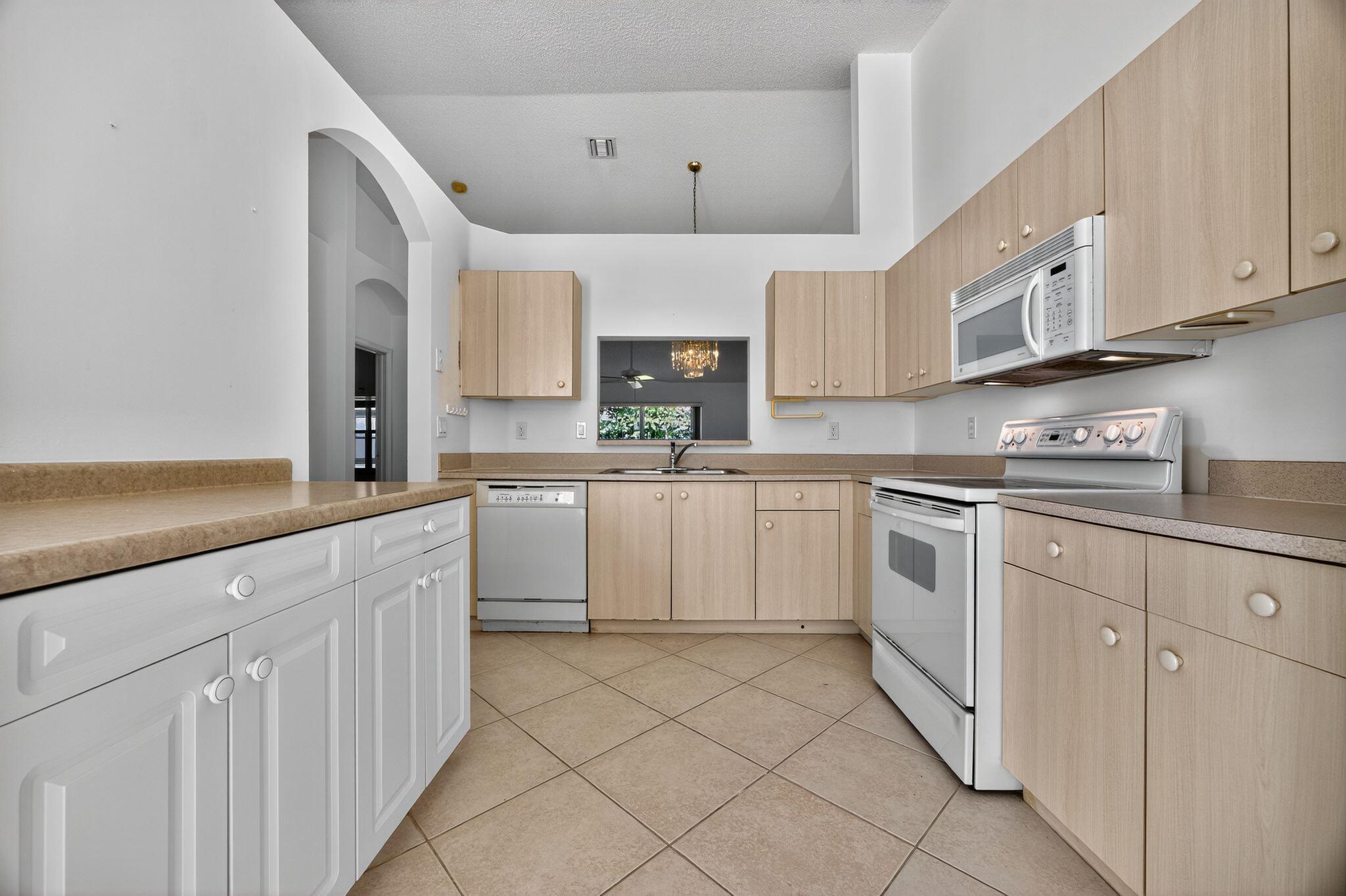 FLORAL LAKES PH 3 AND 4 - Residential